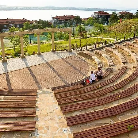 Santa Marina - Designer With Sea View Terrace & Pools Sozopol