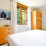 公寓 Santa Marina - Designer With Sea View Terrace & Pools