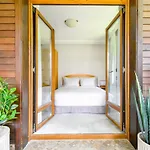 公寓 Santa Marina - Designer With Sea View Terrace & Pools *