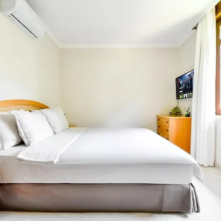 Santa Marina - Designer With Sea View Terrace & Pools * Sozopol