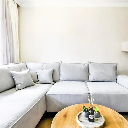Santa Marina - Designer With Sea View Terrace & Pools * سوزوبول